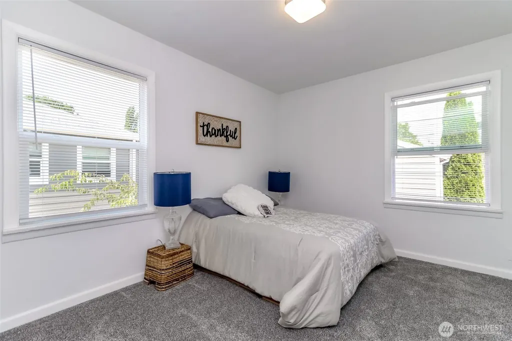 921 E 58th Street Tacoma WA 98404