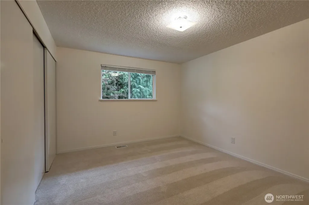2327 148th Avenue SE Sammamish WA 98075