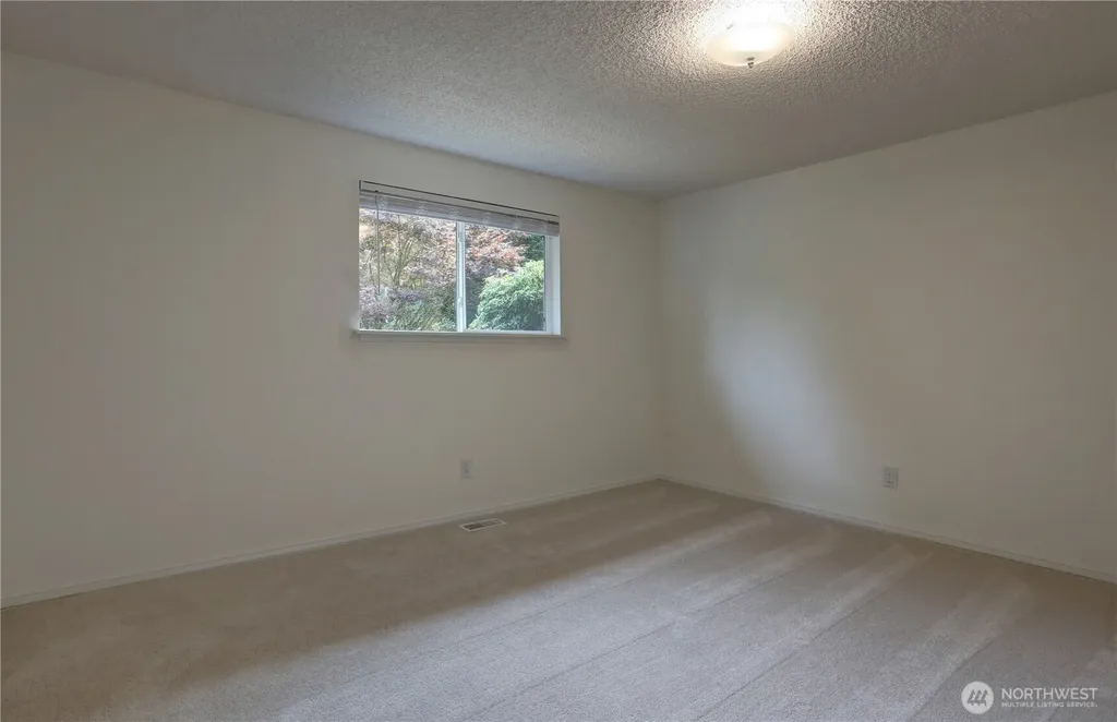 2327 148th Avenue SE Sammamish WA 98075