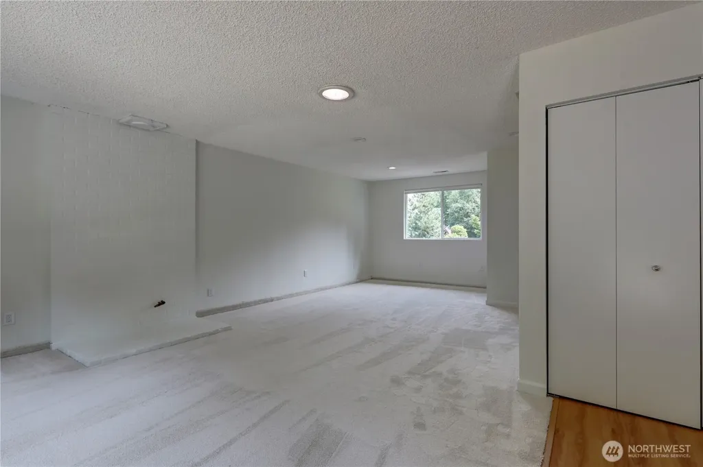 2327 148th Avenue SE Sammamish WA 98075