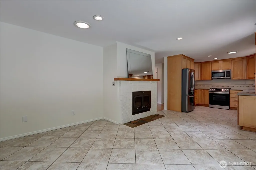 2327 148th Avenue SE Sammamish WA 98075