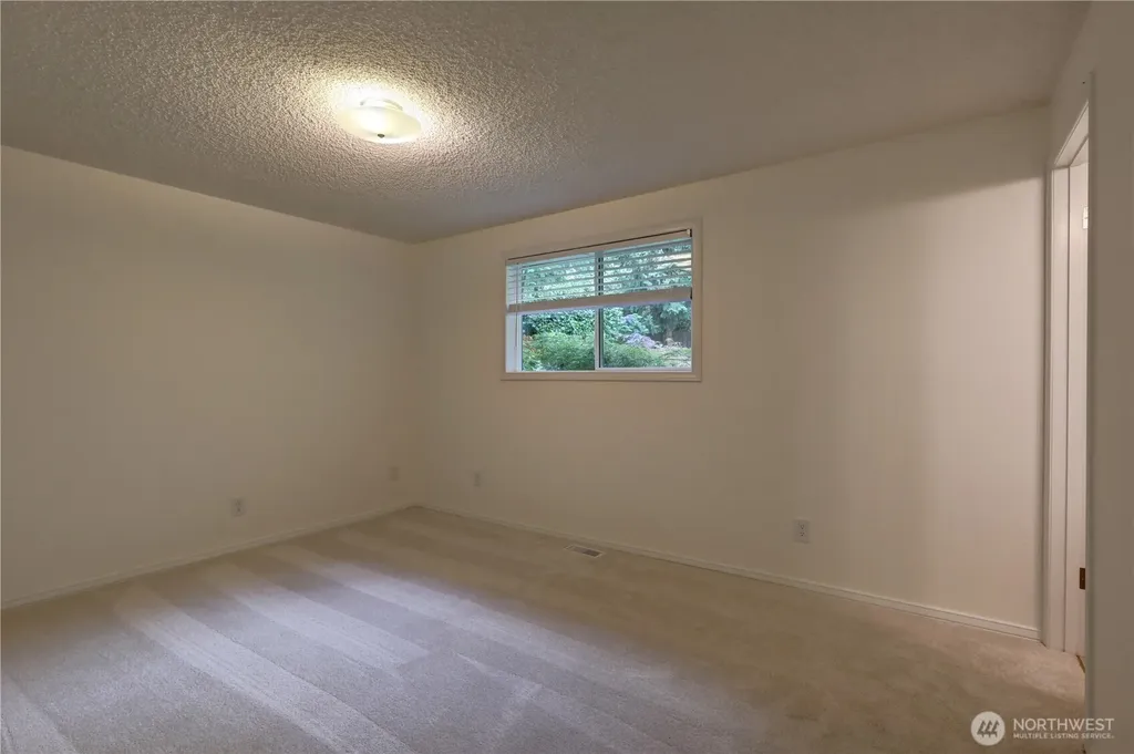 2327 148th Avenue SE Sammamish WA 98075