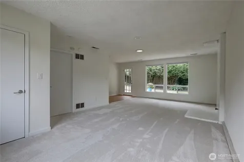 2327 148th Avenue SE Sammamish WA 98075