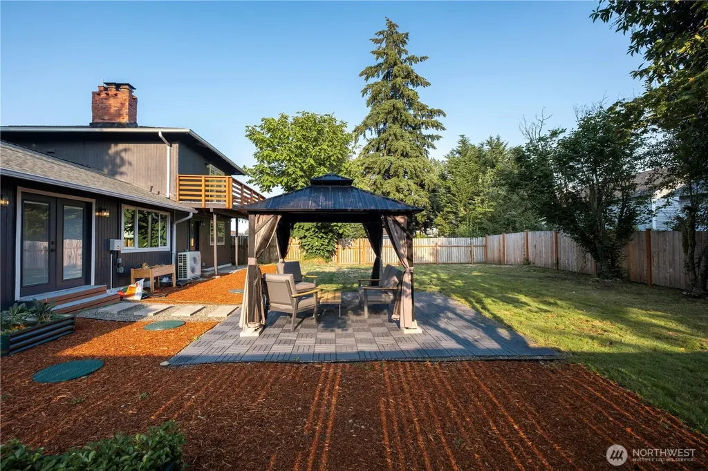 431 S 190th Street Burien WA 98148