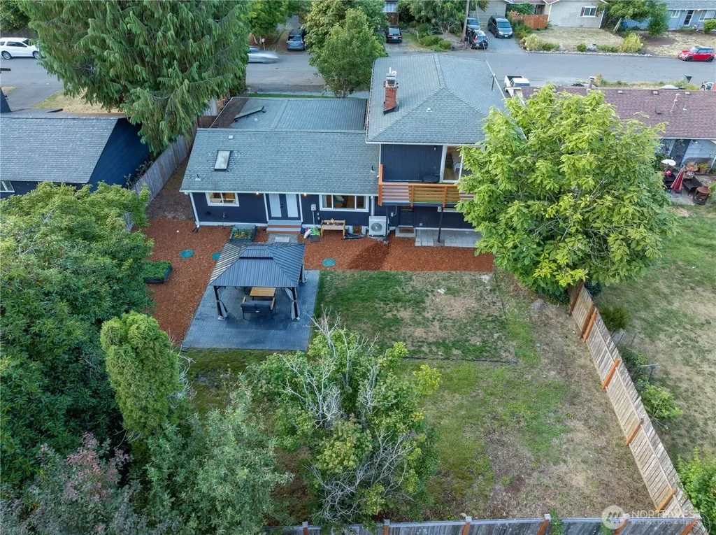 431 S 190th Street Burien WA 98148