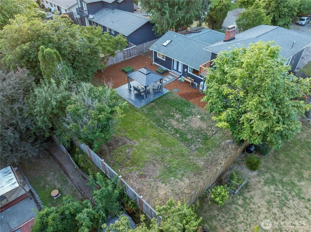 431 S 190th Street Burien WA 98148