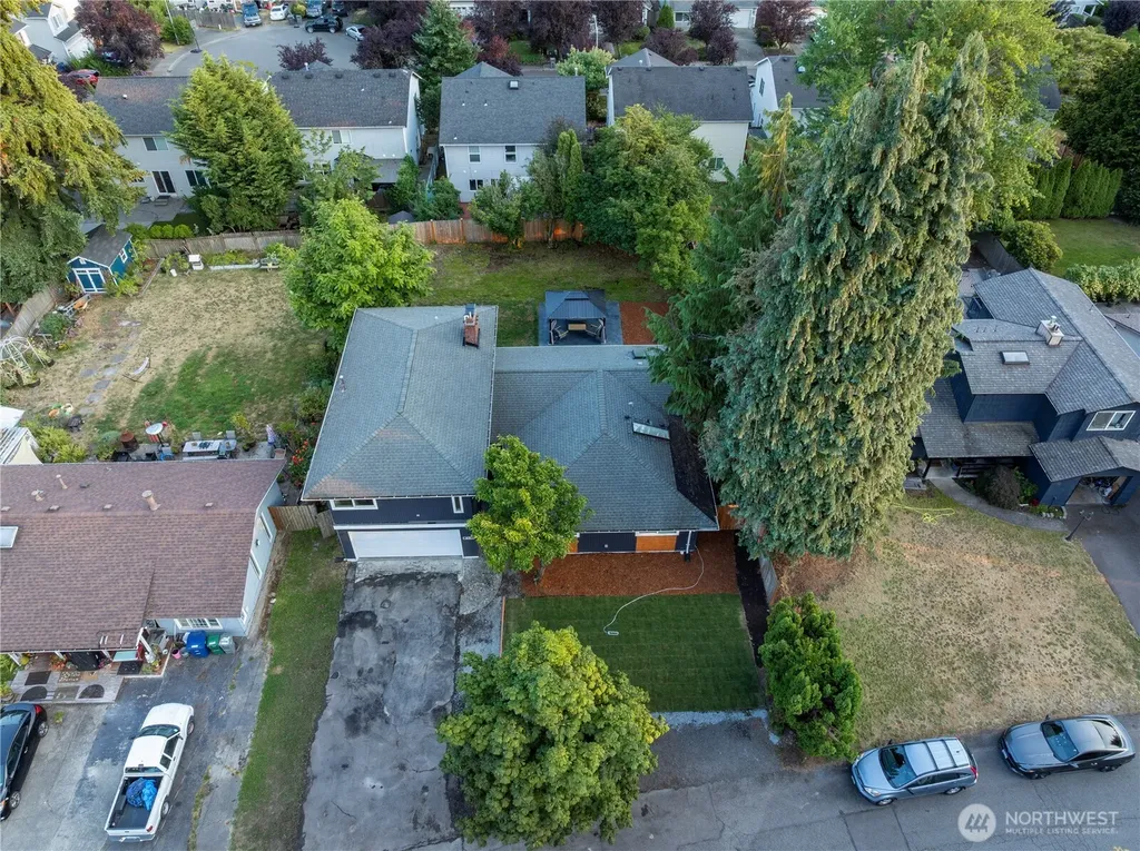 431 S 190th Street Burien WA 98148