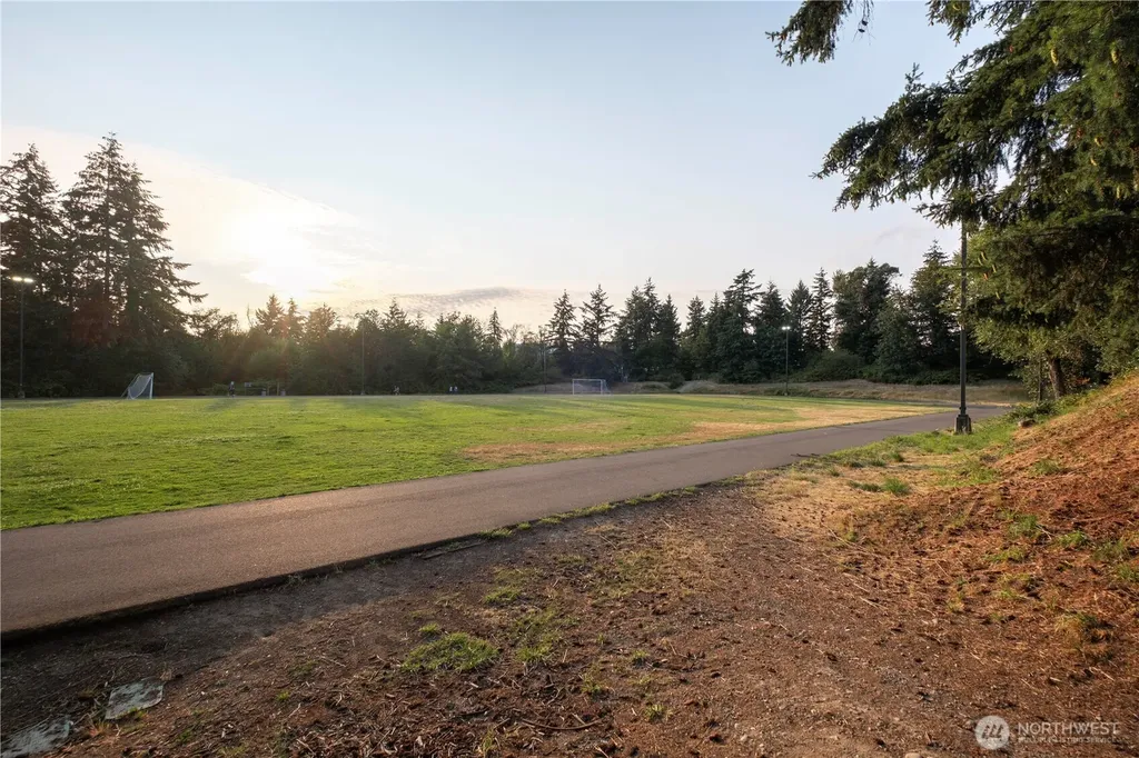 431 S 190th Street Burien WA 98148