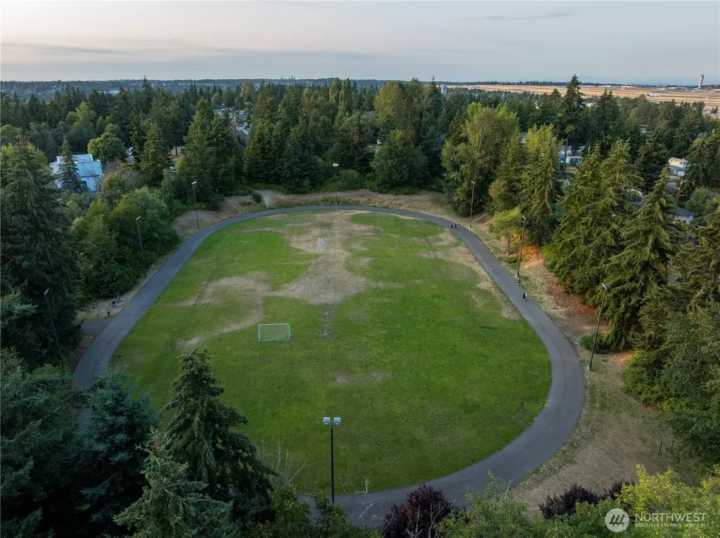 431 S 190th Street Burien WA 98148