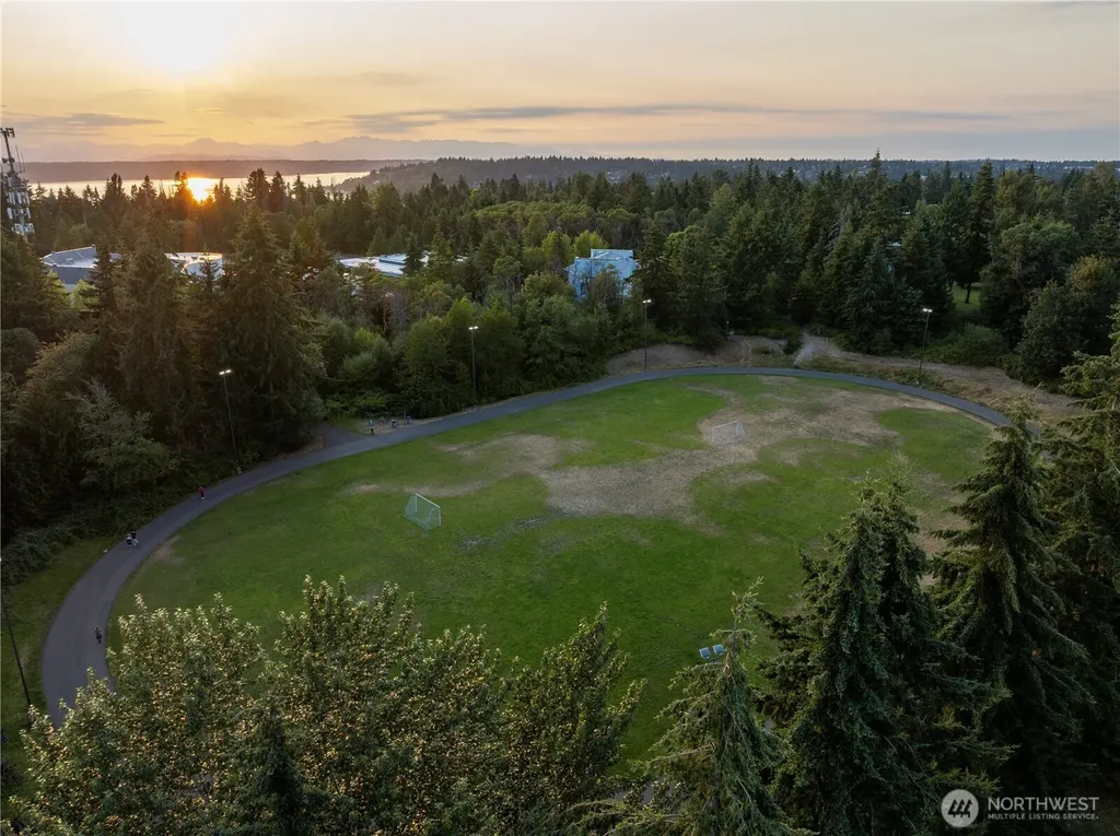 431 S 190th Street Burien WA 98148