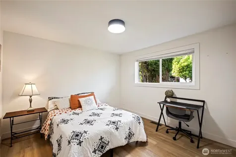 431 S 190th Street Burien WA 98148