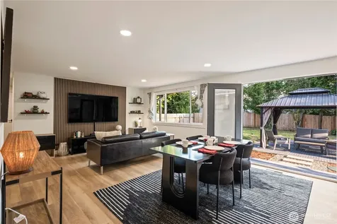 431 S 190th Street Burien WA 98148