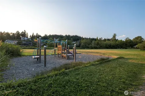 431 S 190th Street Burien WA 98148