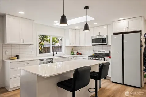 431 S 190th Street Burien WA 98148