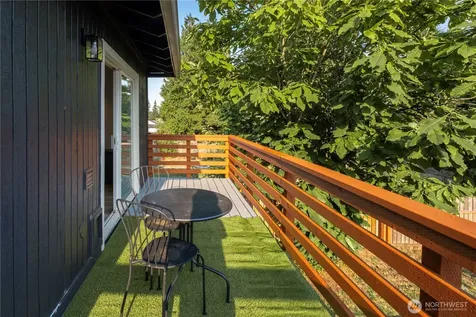 431 S 190th Street Burien WA 98148