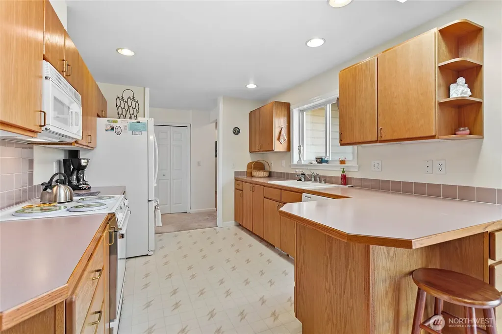 8163 Skeena Way Blaine WA 98230