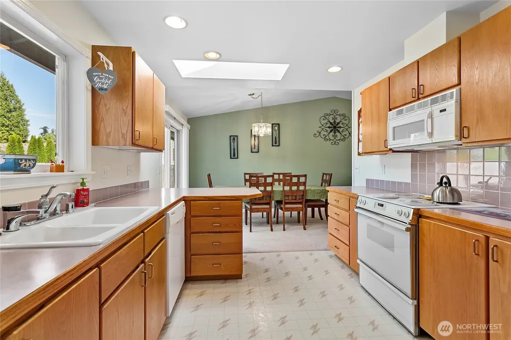 8163 Skeena Way Blaine WA 98230