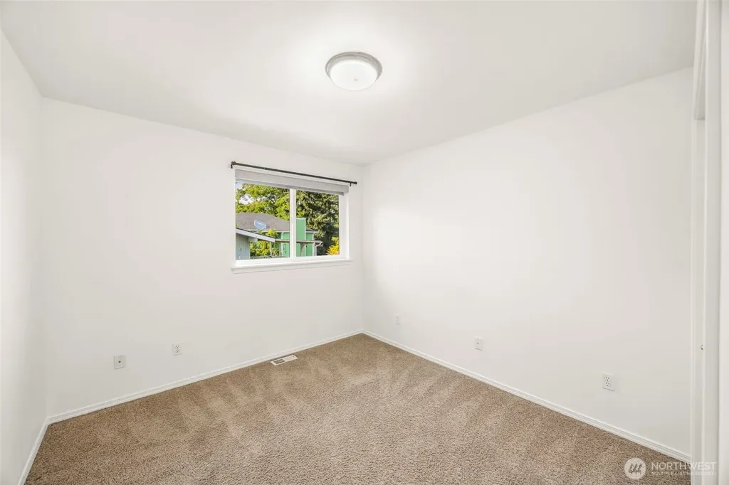 17729 11th Place W Lynnwood WA 98037