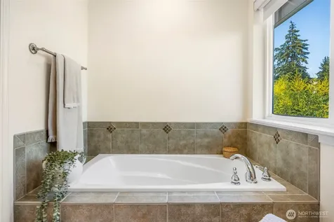 17729 11th Place W Lynnwood WA 98037