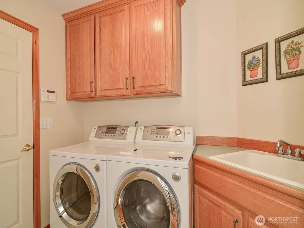 1919 243rd Place SE Bothell WA 98021