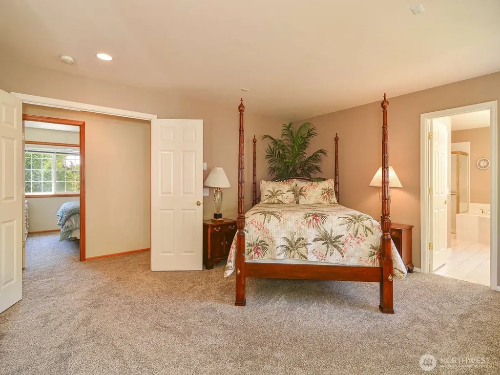 1919 243rd Place SE Bothell WA 98021