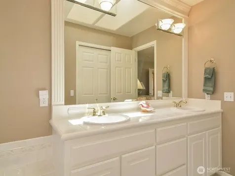 1919 243rd Place SE Bothell WA 98021