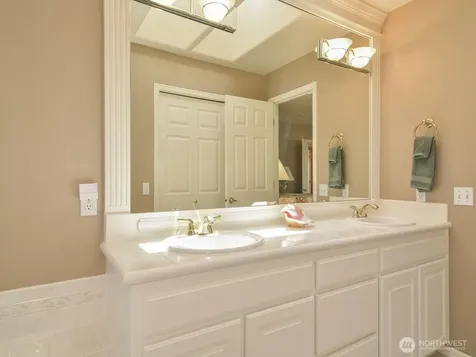 1919 243rd Place SE Bothell WA 98021