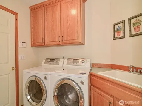 1919 243rd Place SE Bothell WA 98021