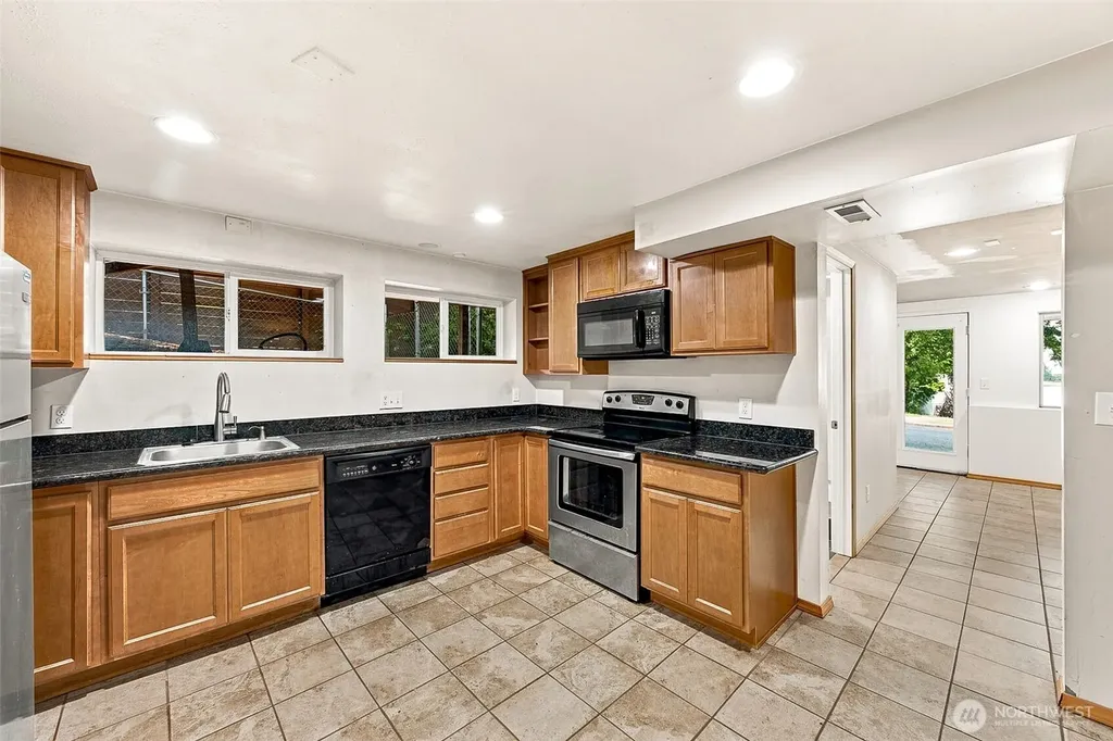 21204 SE 265th Street Maple Valley WA 98038