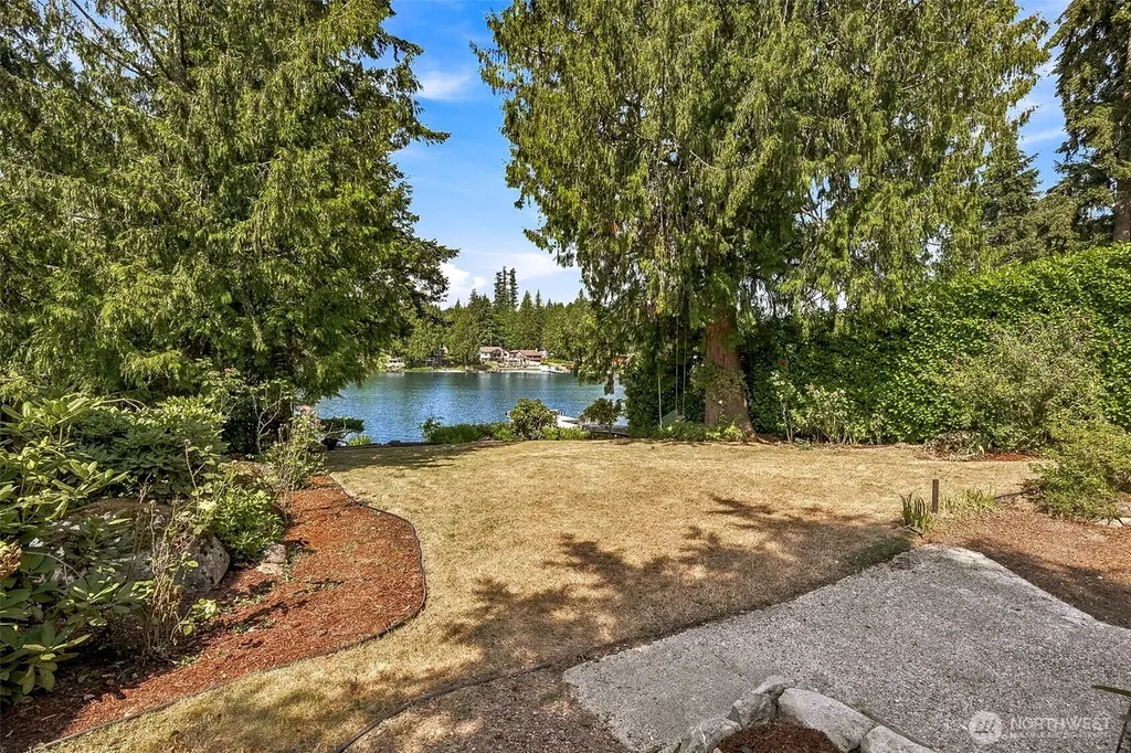 21204 SE 265th Street Maple Valley WA 98038