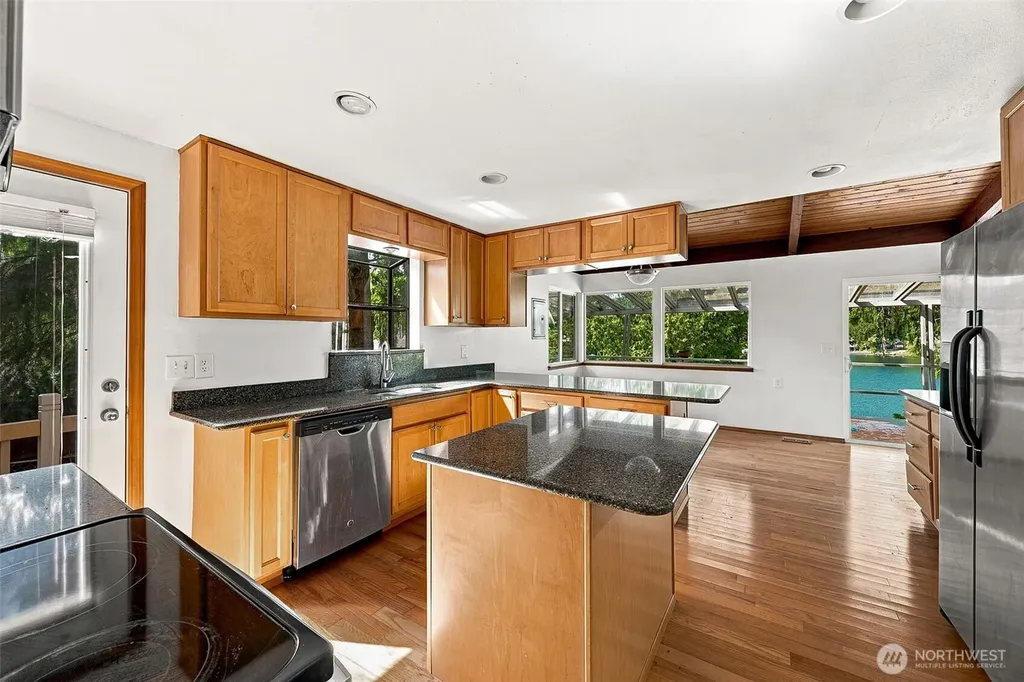 21204 SE 265th Street Maple Valley WA 98038
