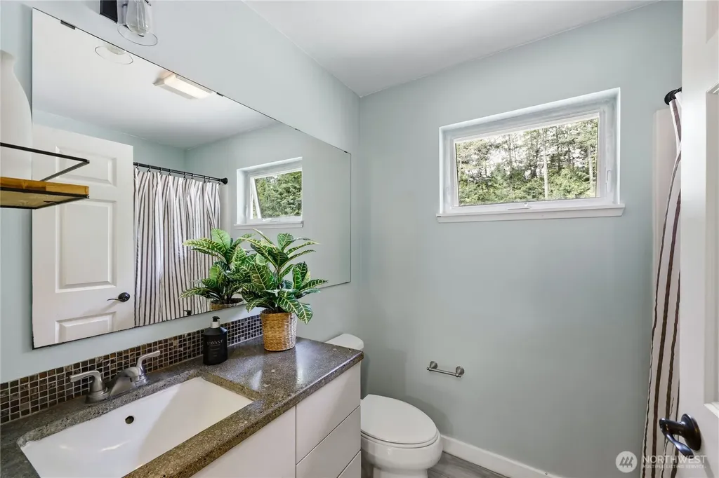 30978 Old Hansville Road NE Kingston WA 98346