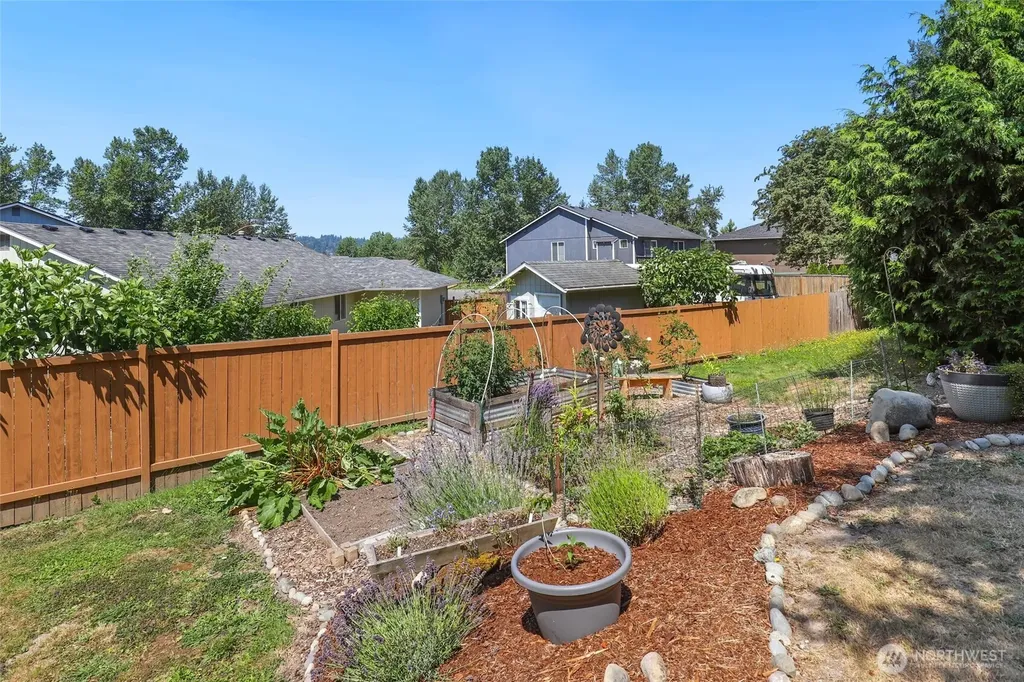 511 13th Avenue Milton WA 98354