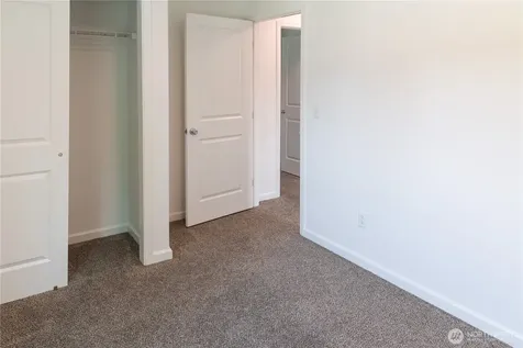 1344 Theo Way Rock Island WA 98850