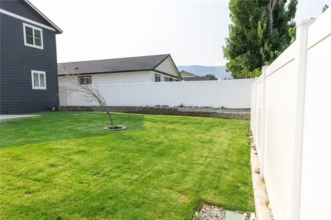 1344 Theo Way Rock Island WA 98850