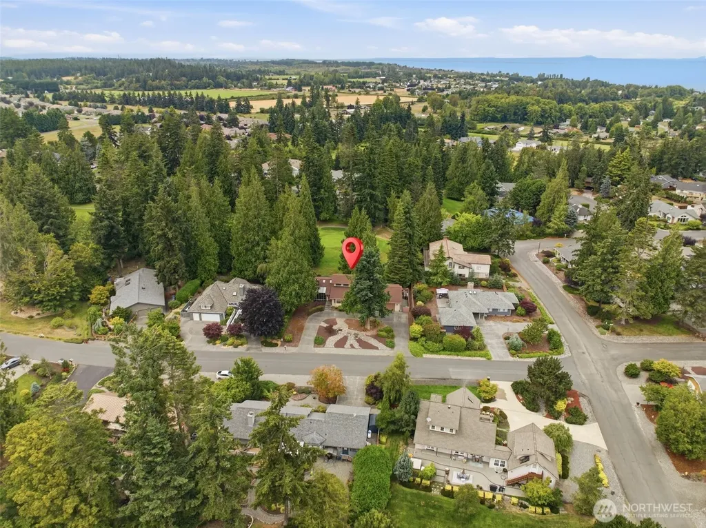 106 Fairway Place Sequim WA 98382