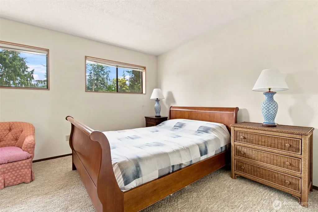 106 Fairway Place Sequim WA 98382