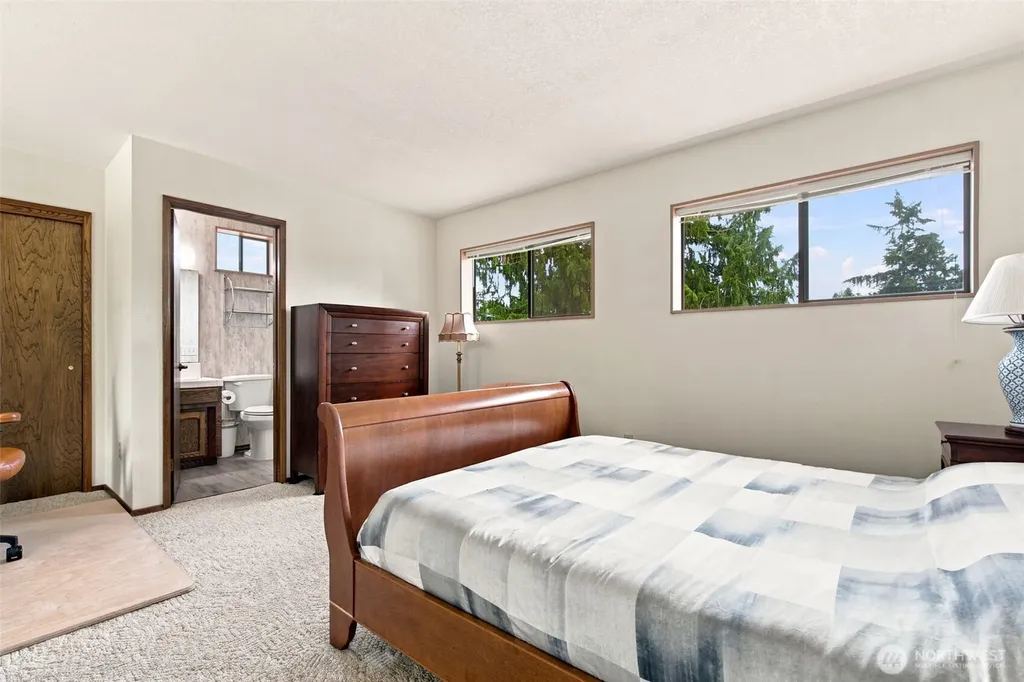 106 Fairway Place Sequim WA 98382