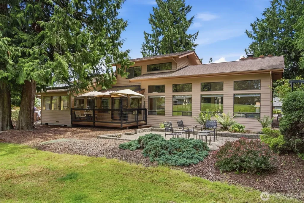 106 Fairway Place Sequim WA 98382