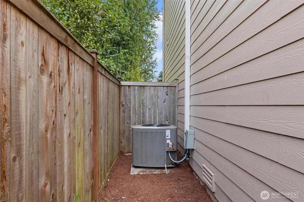 5502 88th Ave NE Marysville WA 98270