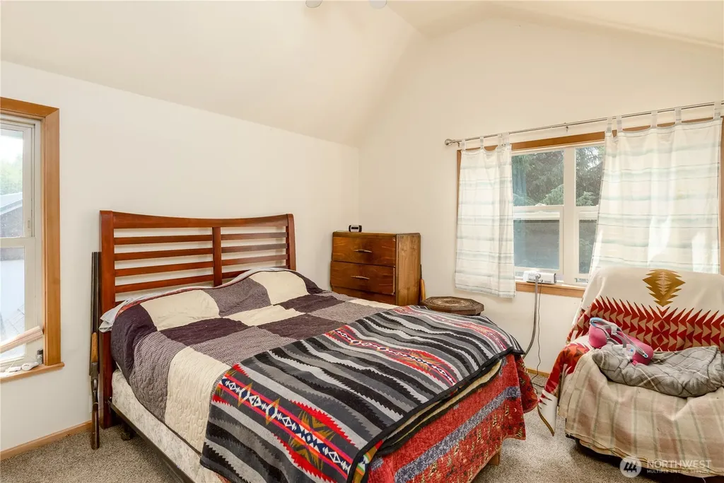 332 Whiskey Creek Beach Road Port Angeles WA 98363