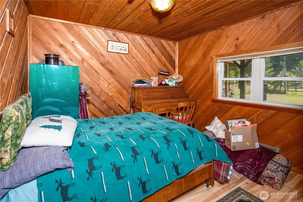 332 Whiskey Creek Beach Road Port Angeles WA 98363