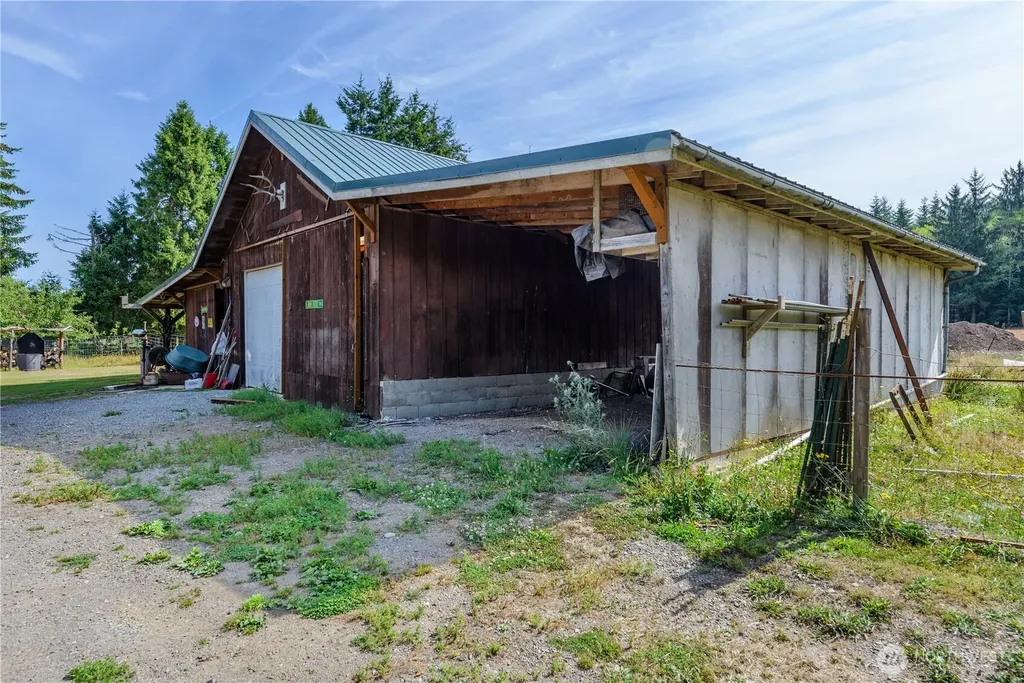 332 Whiskey Creek Beach Road Port Angeles WA 98363