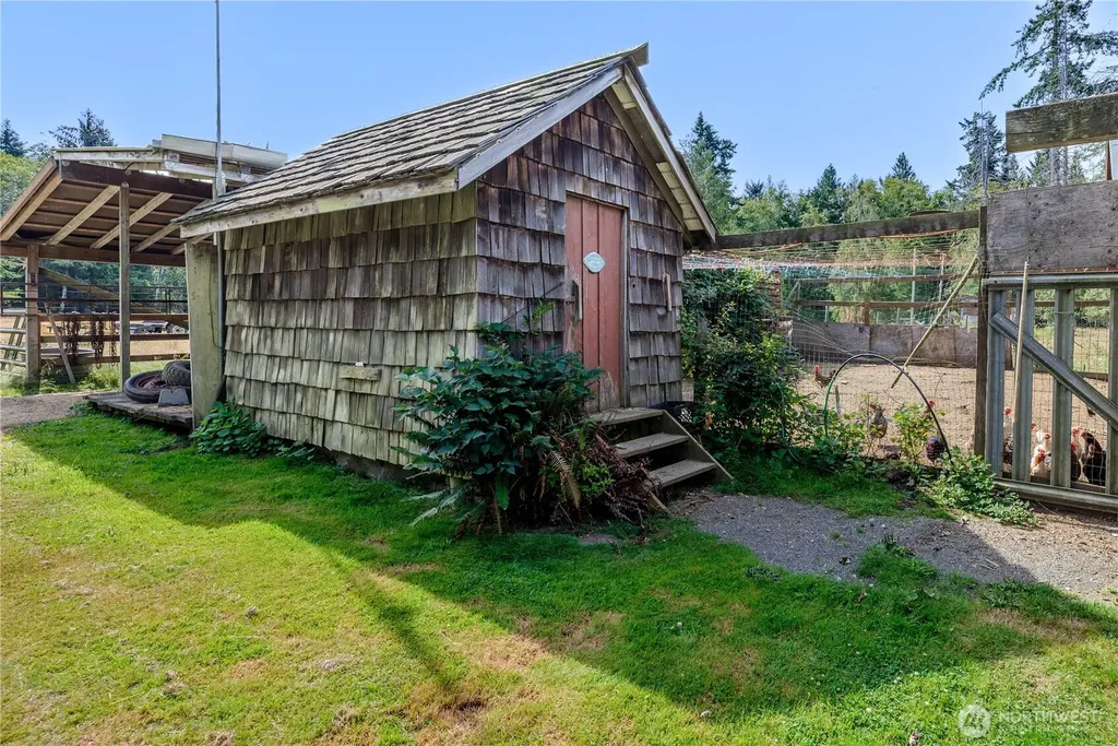 332 Whiskey Creek Beach Road Port Angeles WA 98363