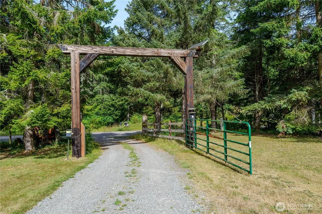 332 Whiskey Creek Beach Road Port Angeles WA 98363