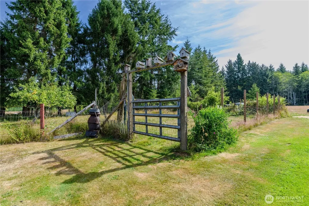 332 Whiskey Creek Beach Road Port Angeles WA 98363