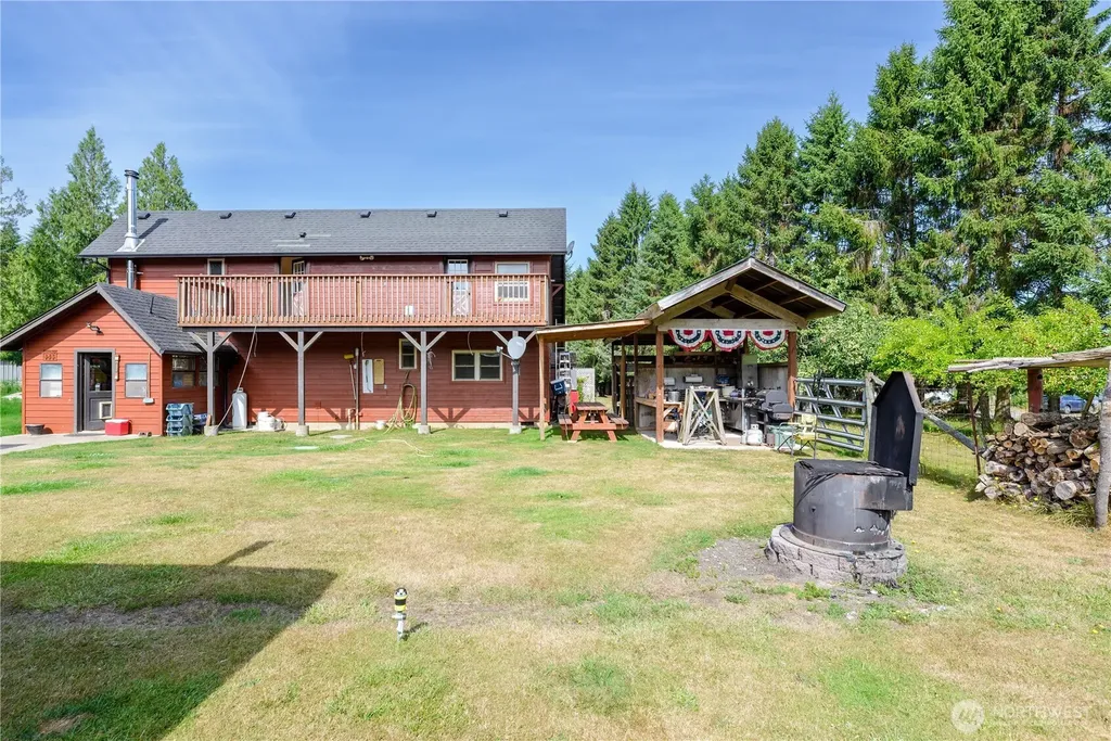 332 Whiskey Creek Beach Road Port Angeles WA 98363