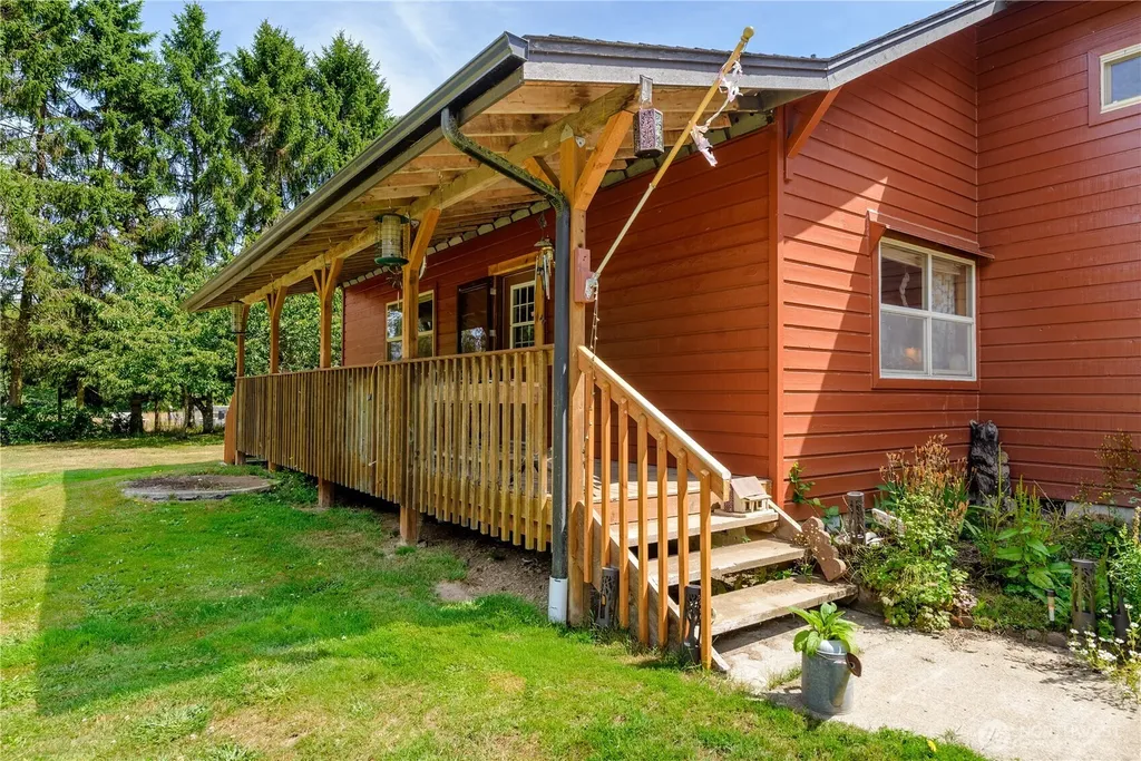 332 Whiskey Creek Beach Road Port Angeles WA 98363