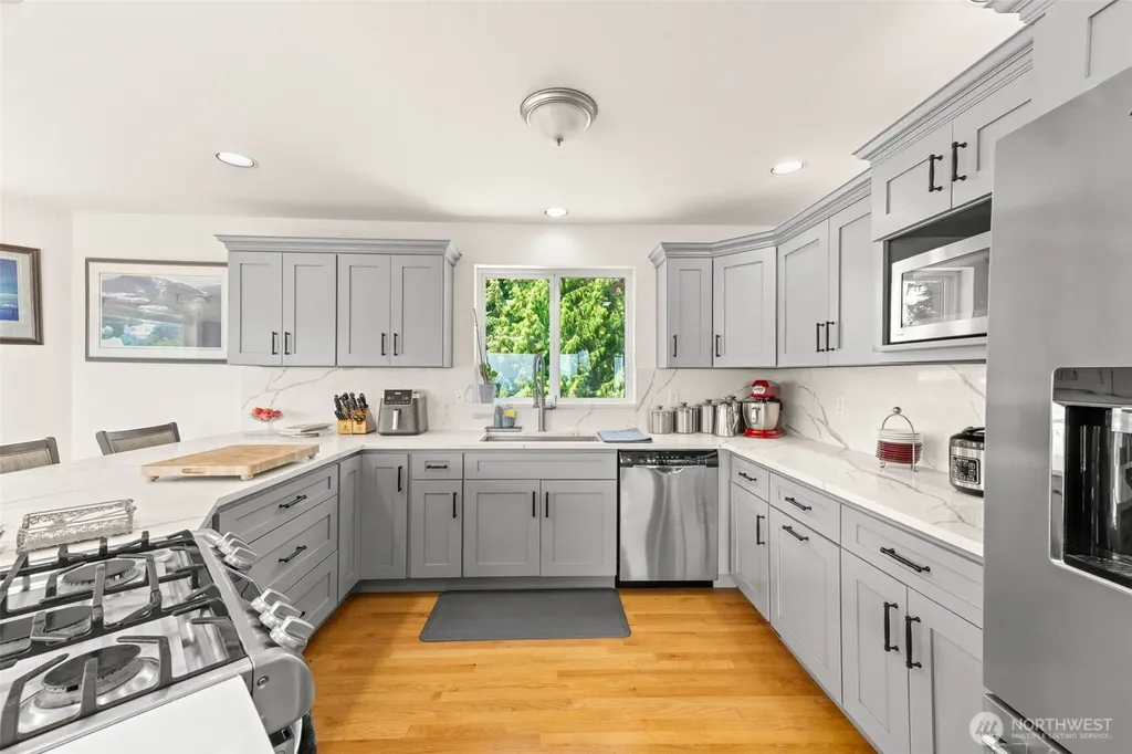 11002 Moller Drive NW Gig Harbor WA 98332