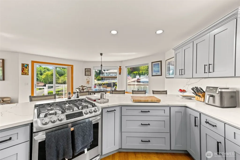 11002 Moller Drive NW Gig Harbor WA 98332